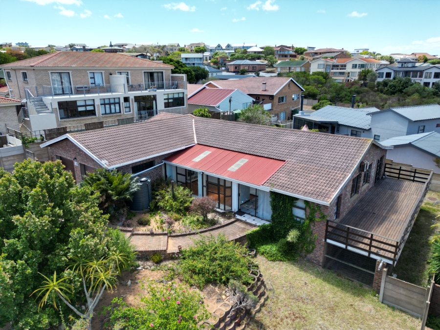 2 Bedroom Property for Sale in Stilbaai Wes Western Cape